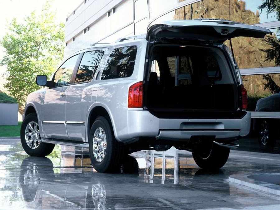  Infiniti QX56 2004 года  (фото 15 из 31)